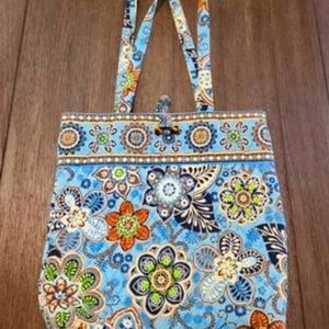 Vera Bradley Handbag.Excellent condition.13 inches Tall.13 inches Wide.